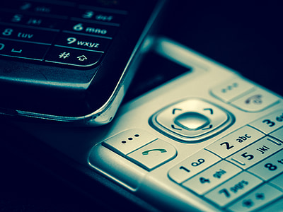 silver candybar phone thumbnail