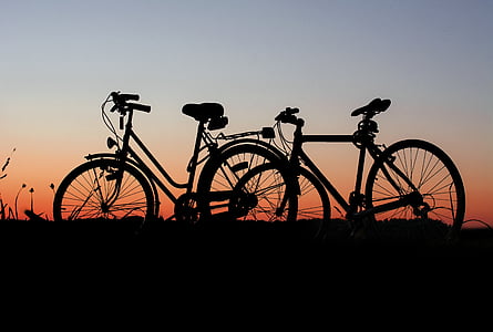 silhouette of two bicycles thumbnail