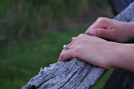 silver-colored ring thumbnail