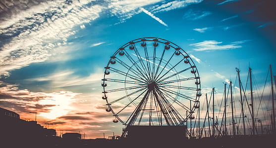 Ferris Wheel and Ship thumbnail