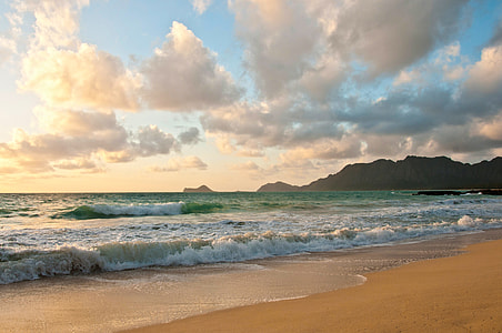 landscape photography of seashore thumbnail