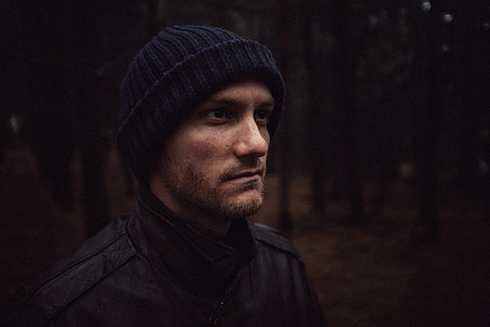 men's black knit cap thumbnail