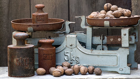 pile of brown coconuts thumbnail