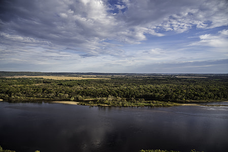 Looking across the Wisconsin River at Ferry Bluff thumbnail