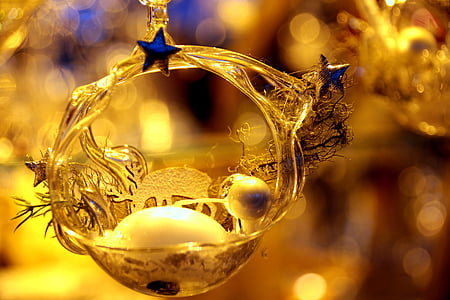 gold basket with star decor thumbnail