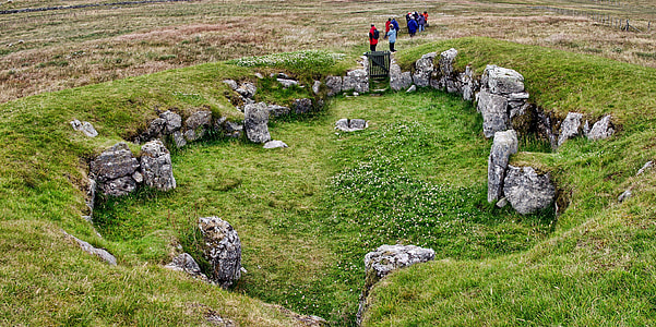 Stanydale Temple, Shetland Isles thumbnail