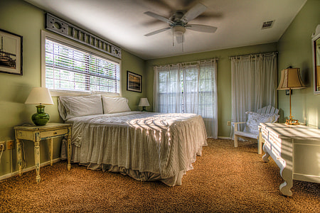 white 5-bladed ceiling fan thumbnail