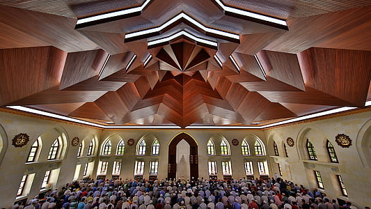 mosque interior thumbnail