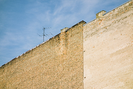 Old facade thumbnail