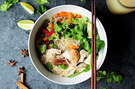 cooked noodles with meat on bowl thumbnail