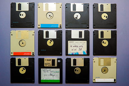 assorted-color disc lot thumbnail