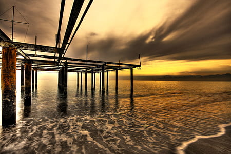 black metal dock frame thumbnail