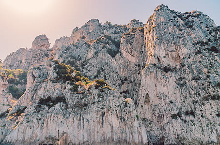 photo of white mountain thumbnail