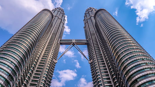 Low Angle View of the Petronas Towers thumbnail