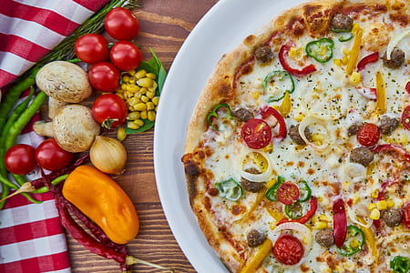pizza on plate thumbnail