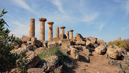 ancient pillar stones thumbnail