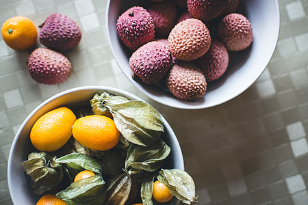 Kumquats and litchi thumbnail