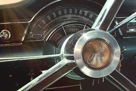 silver steering wheel thumbnail