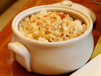 bowl of garlic rice thumbnail