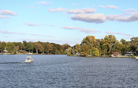 St. Joseph River flowing through Elkhart landscape thumbnail