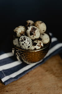 Quail eggs thumbnail