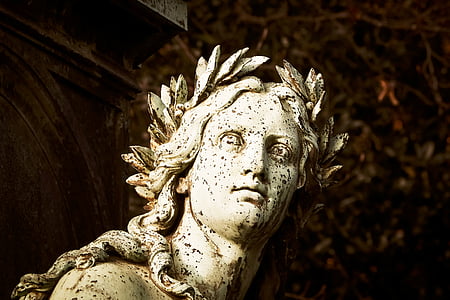 man face statuette thumbnail