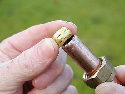 person holding pipe attachment thumbnail