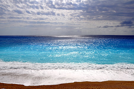 photography of seashore thumbnail