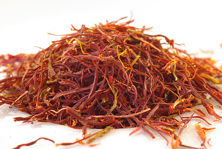 brown and yellow saffron essences closeup photo thumbnail