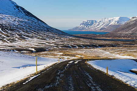 landscape photography of raod thumbnail