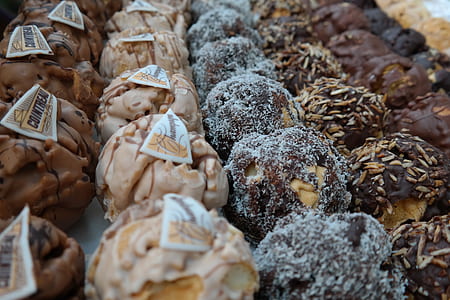 assorted chocolate balls thumbnail