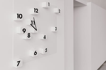 Modern wall clocks thumbnail