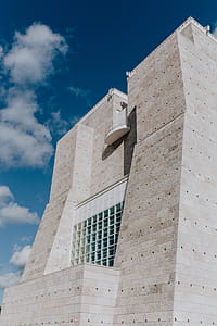 Berardo Collection Museum, Lisbon, Portugal thumbnail