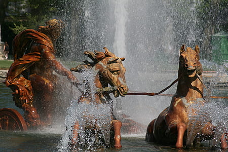 two horses fountain thumbnail