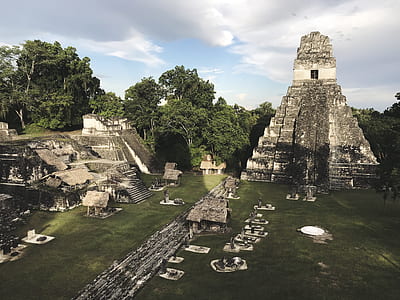aerial photography of Chichin Itza, Mexico thumbnail
