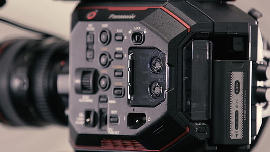 black Panasonic camera thumbnail