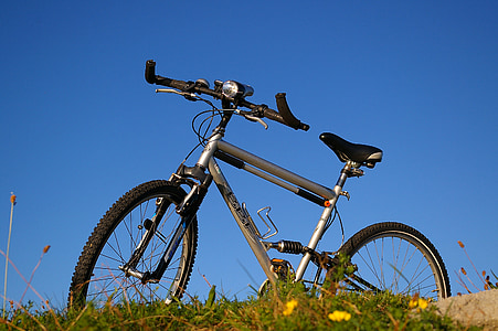 gray hardtail bike thumbnail