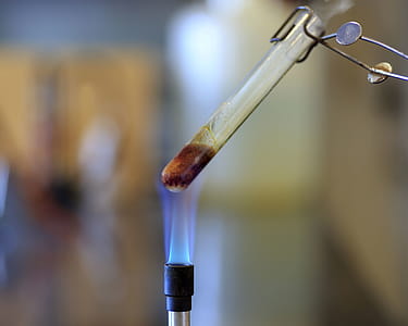 Combustion reaction using sucrose to produce caramel and steam. thumbnail