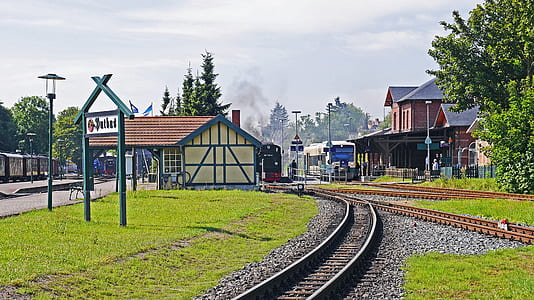 train rail at daytime thumbnail