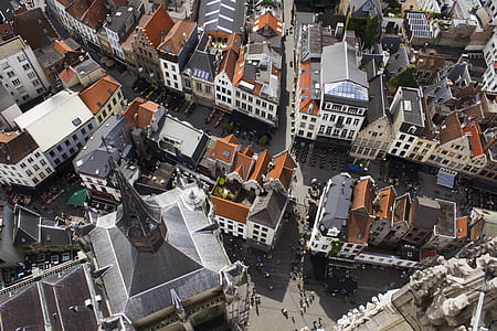 aerial photography of people walking in cityscape during daytime thumbnail