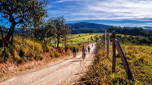 cyclist on walkway thumbnail