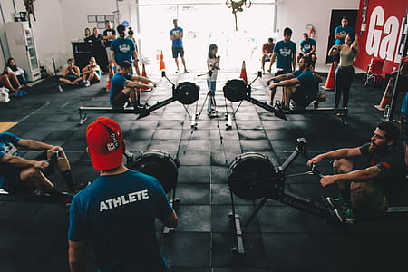 People in Gym thumbnail