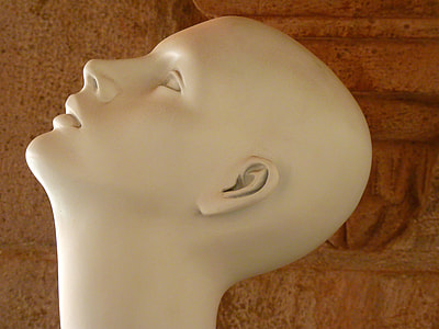 white human head mannequin thumbnail