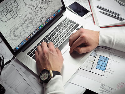 man using MacBook Pro thumbnail