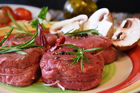 photo of cook meat with toppings thumbnail