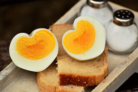 sliced boiled egg on bread loft thumbnail