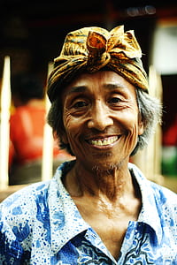 man smiling thumbnail