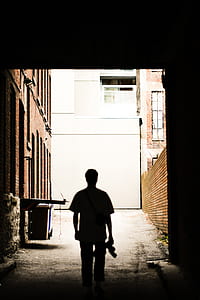 man silhouette under the bridge thumbnail