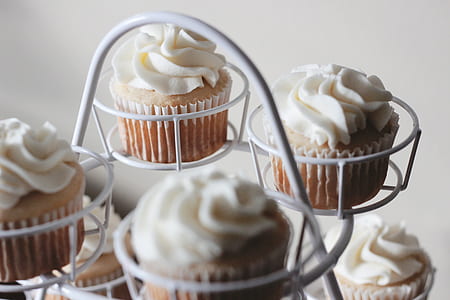 several cupcakes thumbnail