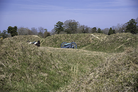 Back View of two cannons from the American Trenches in Yorktown, Virginia thumbnail
